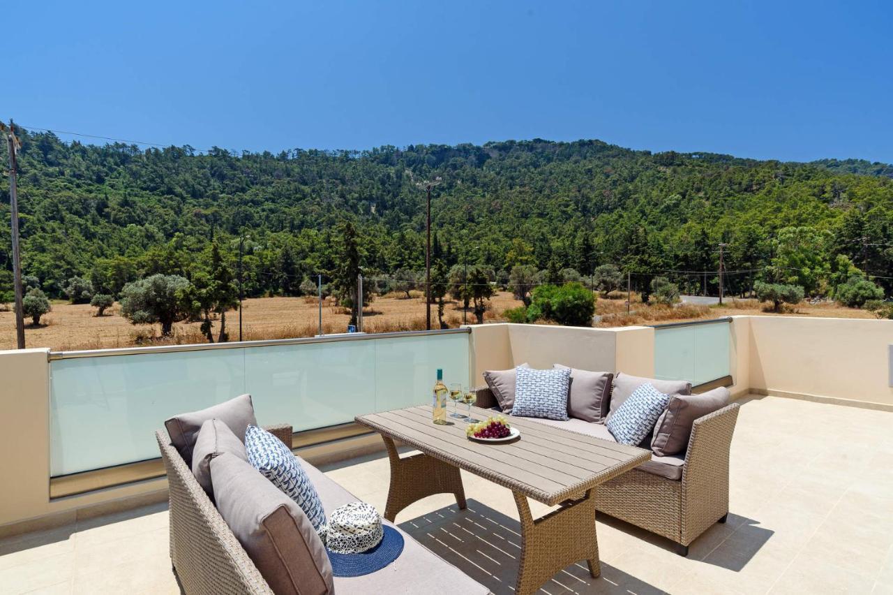 Villa Paleos Hillside