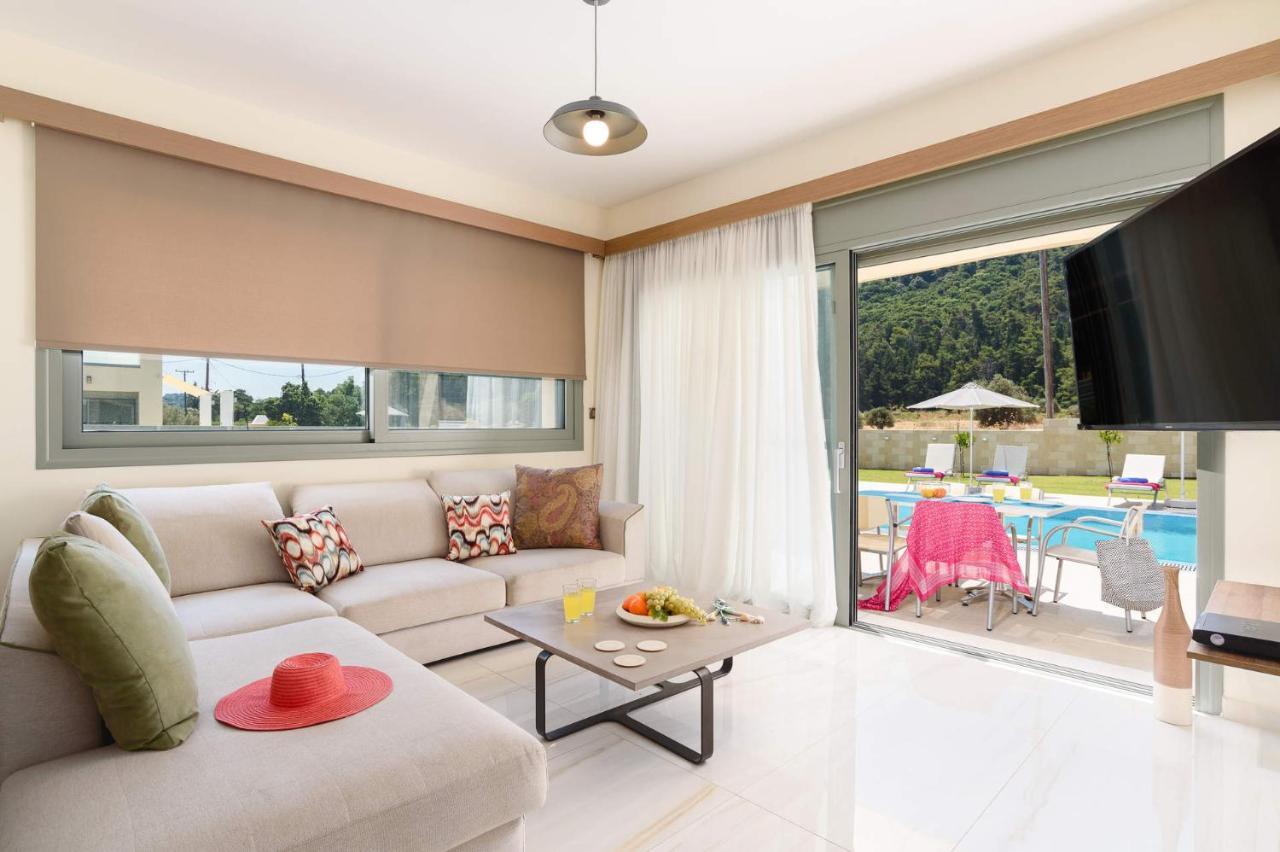 Paleos Hillside Villa
