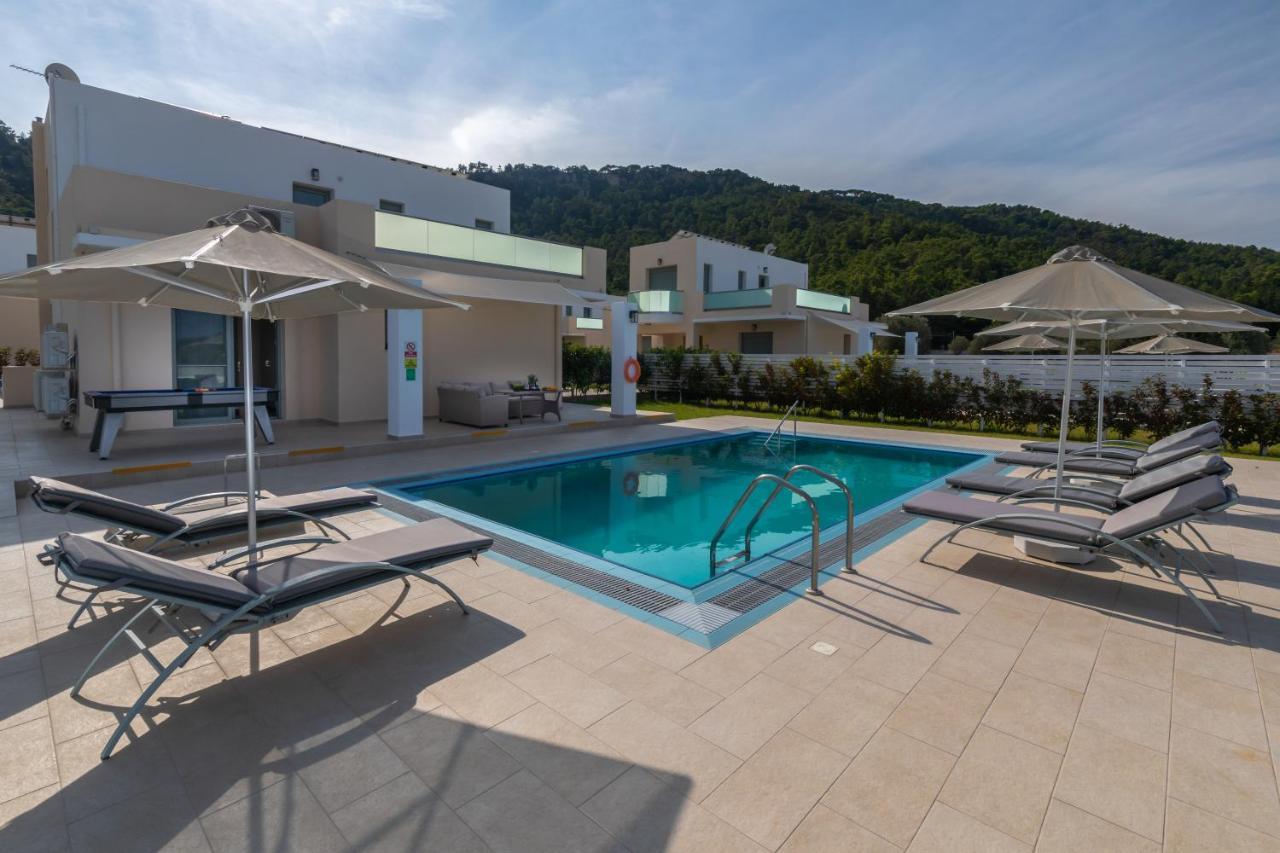Paleos Hillside Villa *